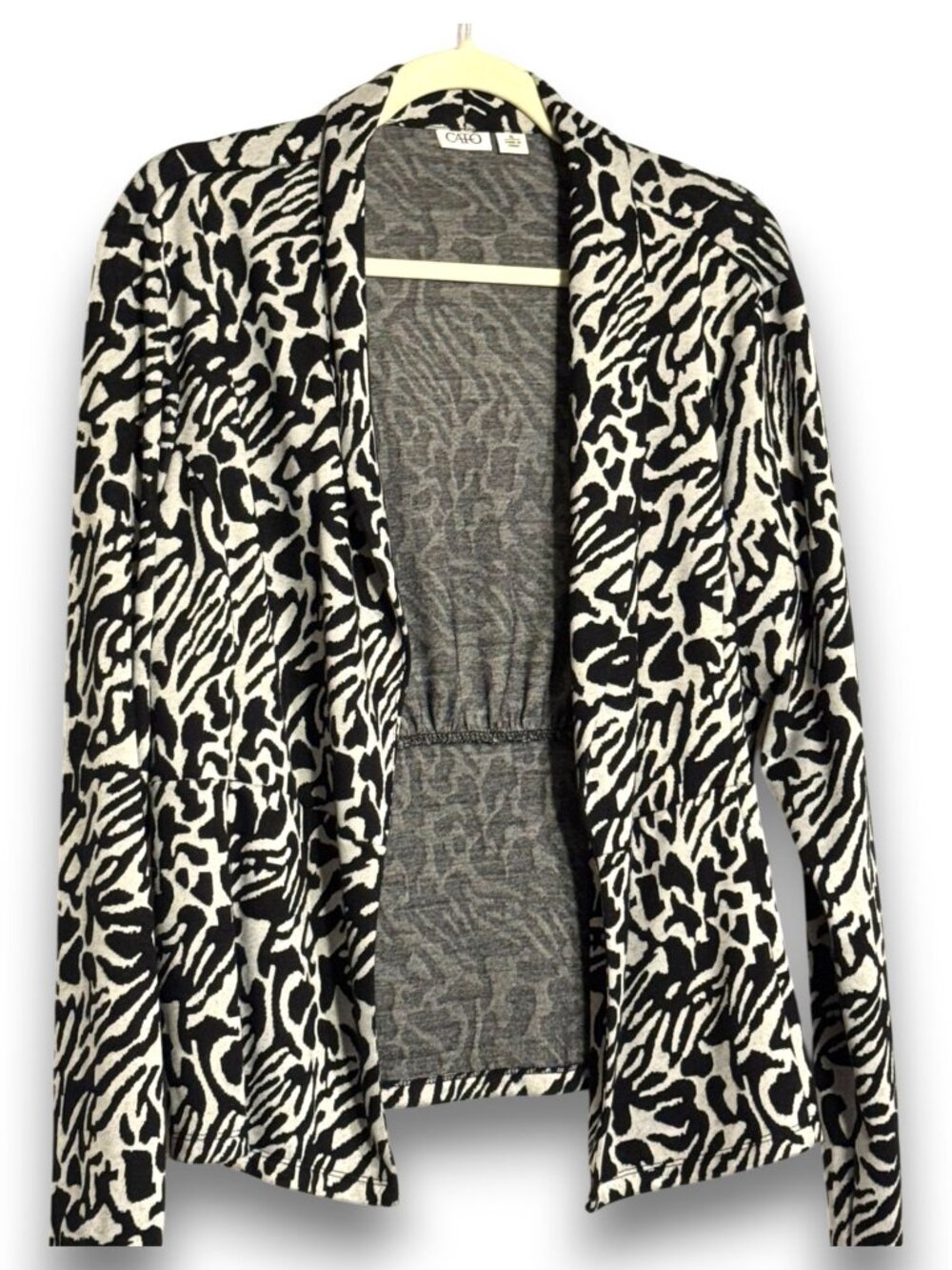 Cato Women’s Size XL Open Front Jacket Animal Abstract Print Black White Knit Bl - Picture 3 of 10